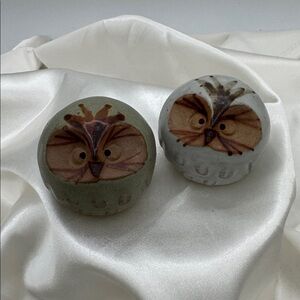 Ceramic Owl Figurine Salt and Pepper Shakers; Brown and Gray.